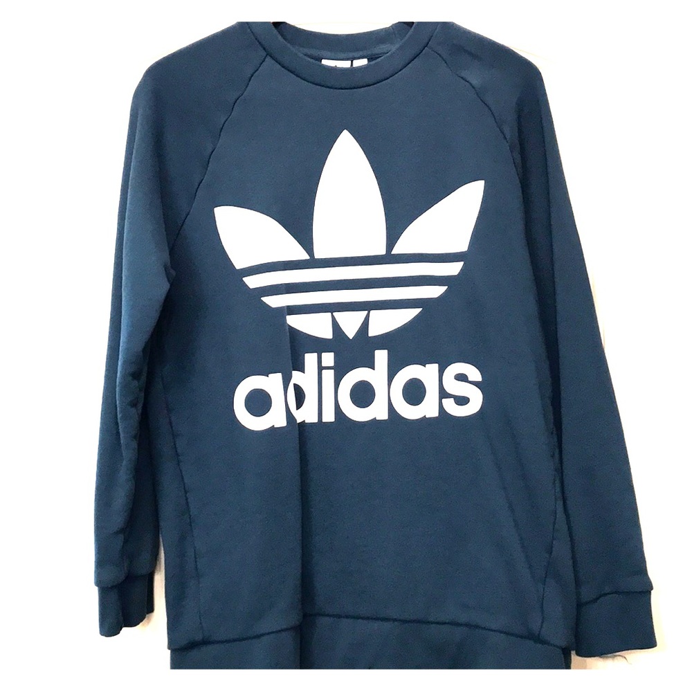 Oversized Adidas crew neck sweatshirt